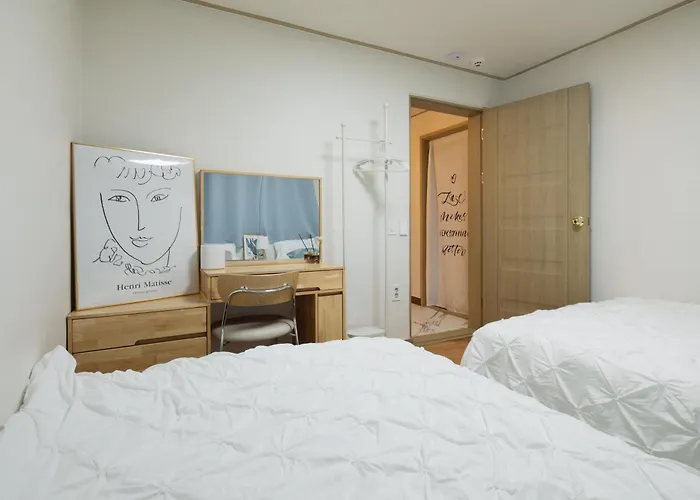 Clover Nest 5 Minutes From Konkuk Station 1st Floor *